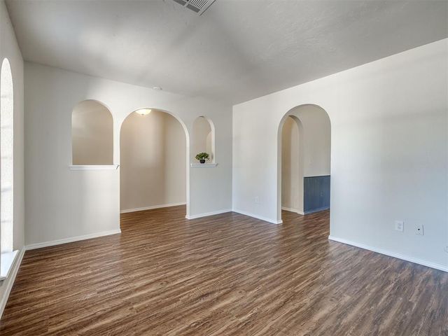 222 Shadybrook Place, Midwest City, OK 73110