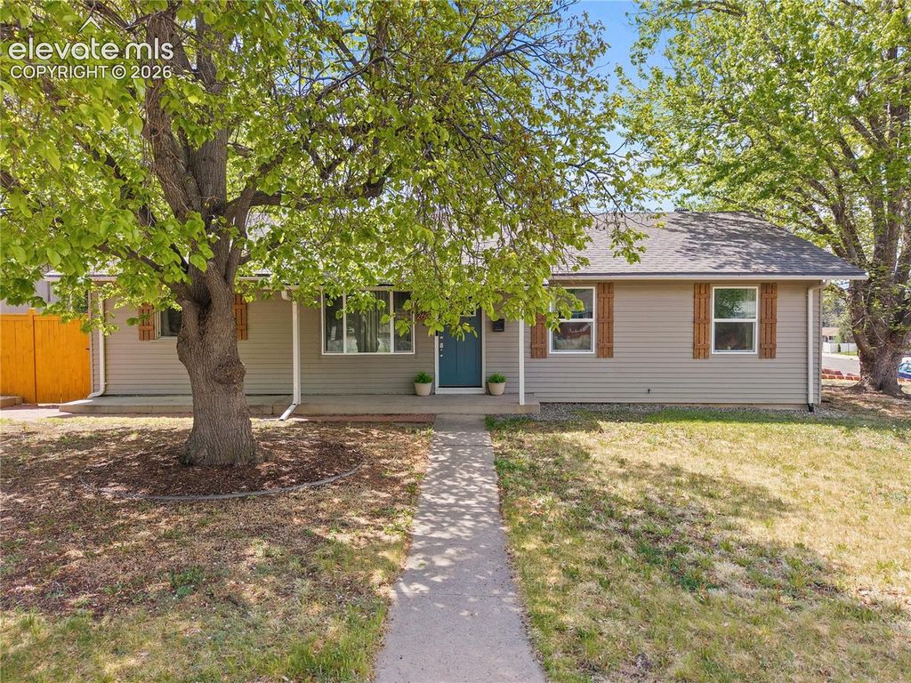 2633 E Bijou Street, Colorado Springs, CO 80909 — photo 2