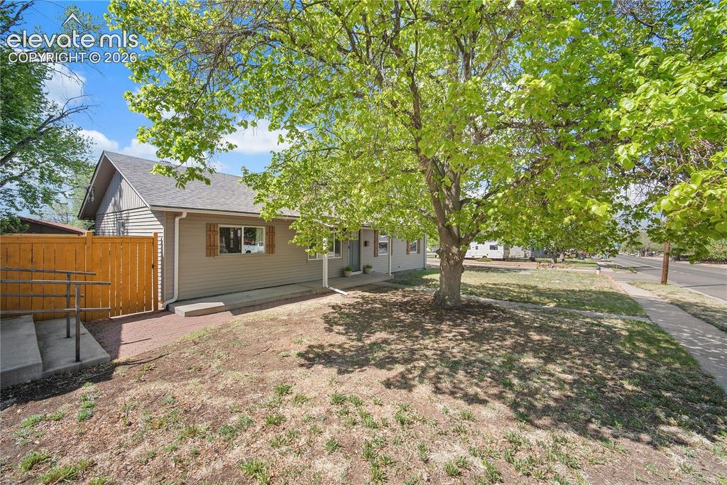 2633 E Bijou Street, Colorado Springs, CO 80909 — photo 4