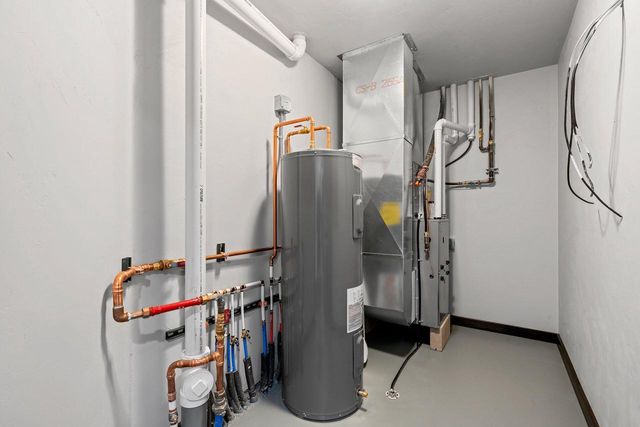 2510 Stoney Brook COURT, Manitowoc, WI 54220