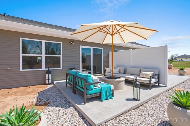 2510 Stoney Brook COURT, Manitowoc, WI 54220