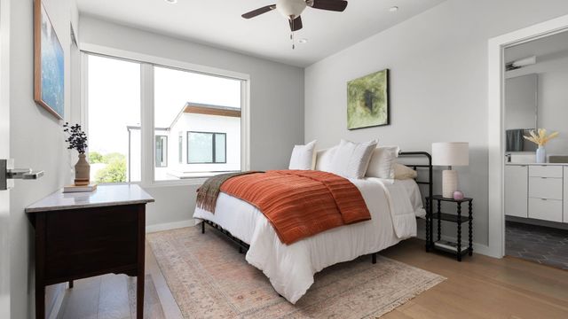 5605 Sunshine DR 11, Austin, TX 78756