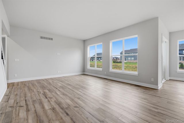 2417 Provencal Drive, Commerce Charter Township, MI 48382