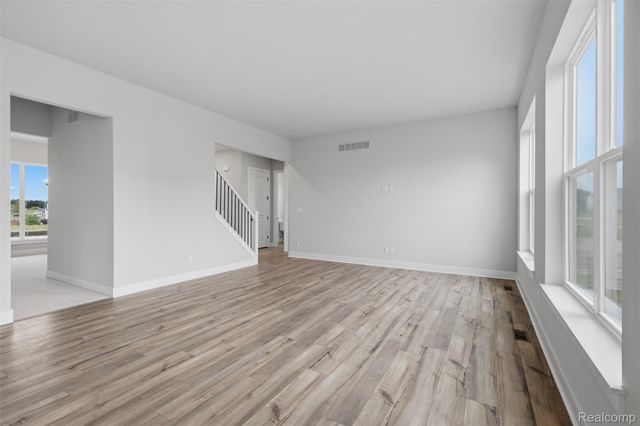 2417 Provencal Drive, Commerce Charter Township, MI 48382