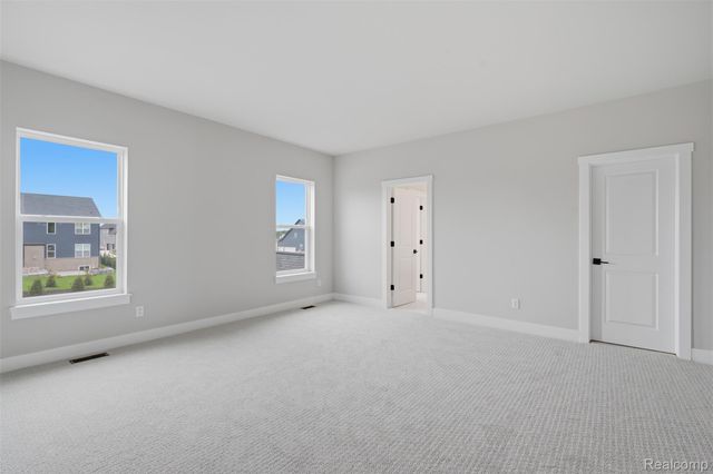2417 Provencal Drive, Commerce Charter Township, MI 48382