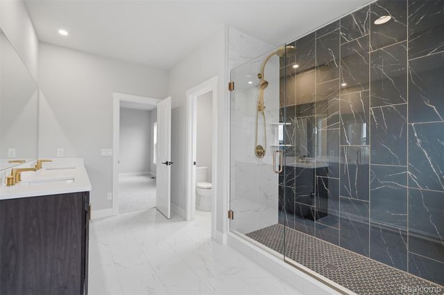 2417 Provencal Drive, Commerce Charter Township, MI 48382