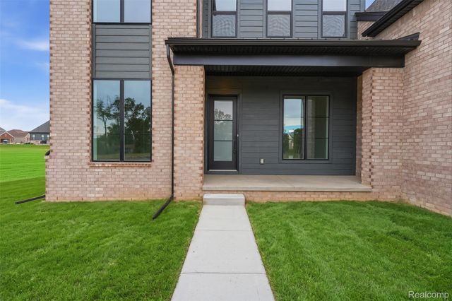 2417 Provencal Drive, Commerce Charter Township, MI 48382