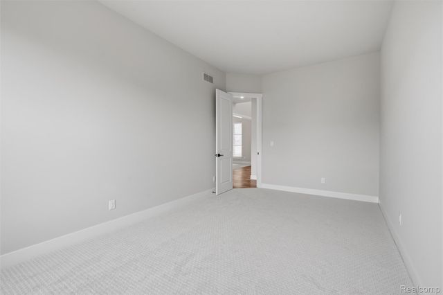2417 Provencal Drive, Commerce Charter Township, MI 48382
