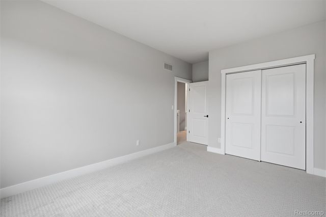 2417 Provencal Drive, Commerce Charter Township, MI 48382