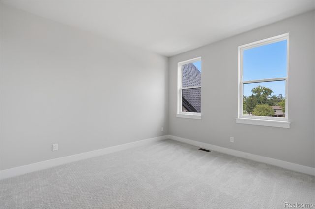 2417 Provencal Drive, Commerce Charter Township, MI 48382