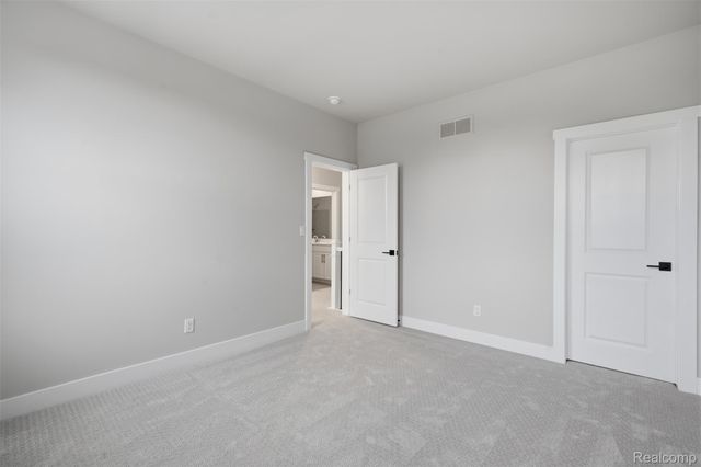 2417 Provencal Drive, Commerce Charter Township, MI 48382
