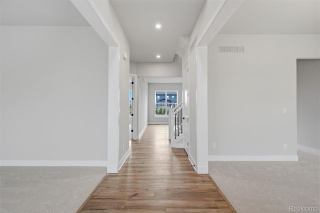 2417 Provencal Drive, Commerce Charter Township, MI 48382