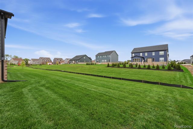 2417 Provencal Drive, Commerce Charter Township, MI 48382