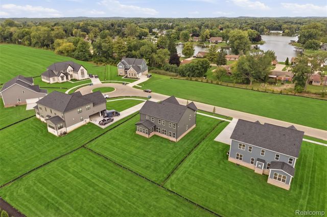 2417 Provencal Drive, Commerce Charter Township, MI 48382