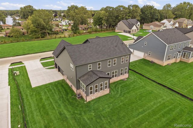 2417 Provencal Drive, Commerce Charter Township, MI 48382