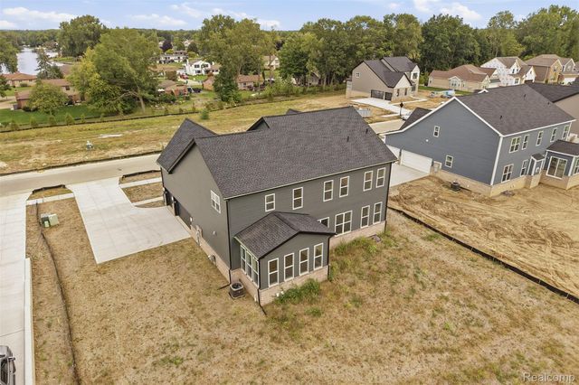 2417 Provencal Drive, Commerce Charter Township, MI 48382