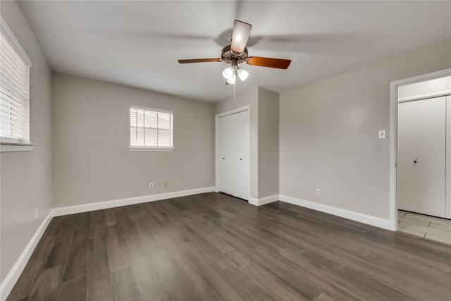 926 Hampshire Street, Grand Prairie, TX 75050