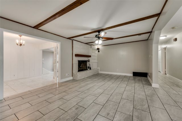 926 Hampshire Street, Grand Prairie, TX 75050