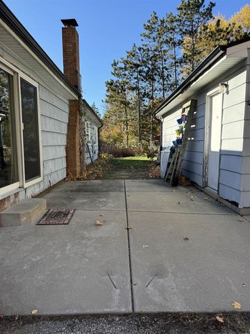 111 S Prentice Street, Evansville, WI 53536