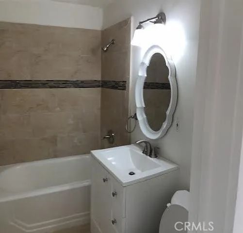 2366 Lyric, Los Angeles, CA 90027