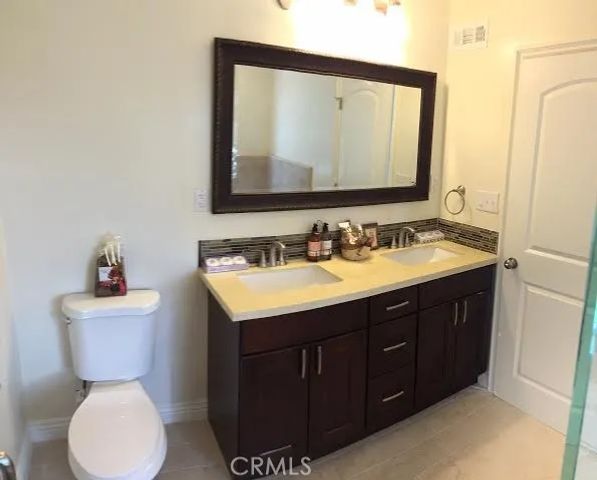 2366 Lyric, Los Angeles, CA 90027