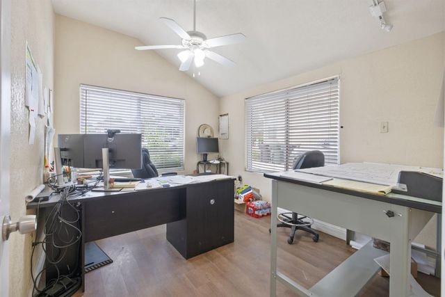 8100 Sunrise Blvd, Citrus Heights, CA 95610
