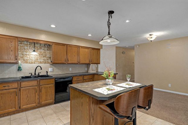 5745 Lakeview Terrace, Springfield, MO 65810