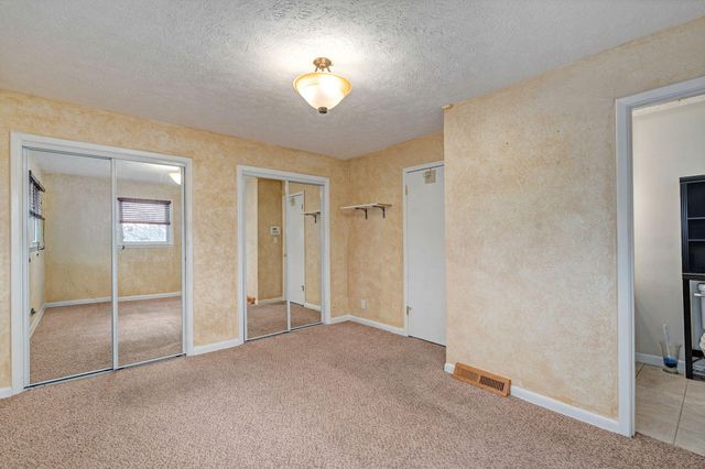 5745 Lakeview Terrace, Springfield, MO 65810