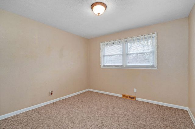 5745 Lakeview Terrace, Springfield, MO 65810