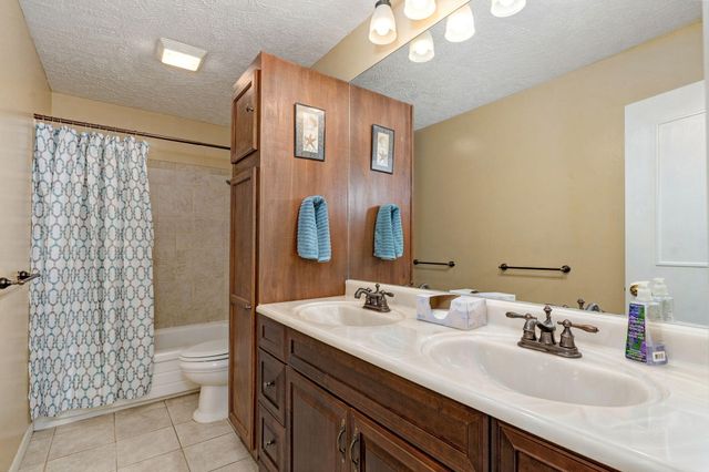 5745 Lakeview Terrace, Springfield, MO 65810