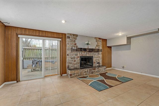 5745 Lakeview Terrace, Springfield, MO 65810