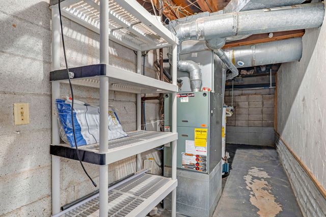 5745 Lakeview Terrace, Springfield, MO 65810