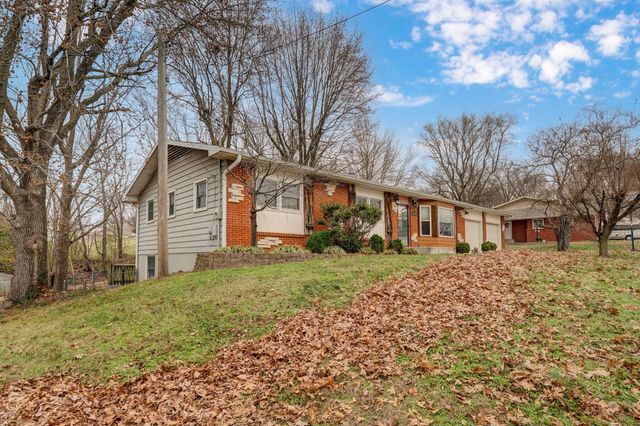 5745 Lakeview Terrace, Springfield, MO 65810