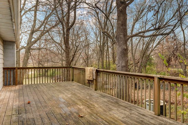 5745 Lakeview Terrace, Springfield, MO 65810