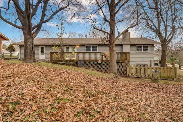 5745 Lakeview Terrace, Springfield, MO 65810