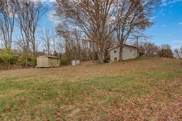 5745 Lakeview Terrace, Springfield, MO 65810