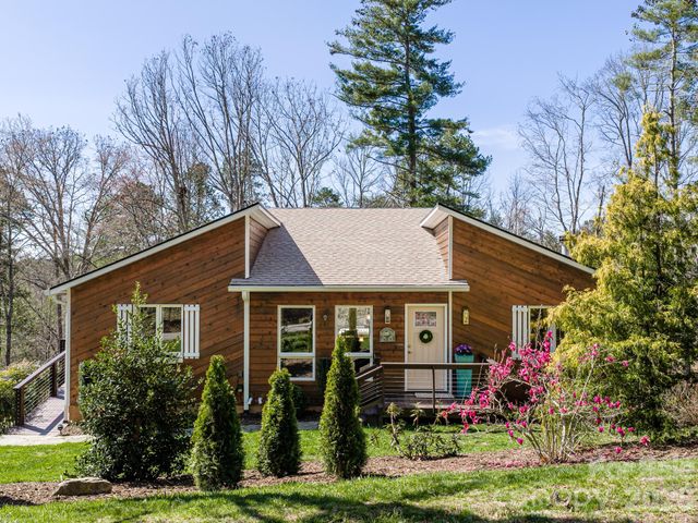 39 Red Oak Lane, Alexander, NC 28701