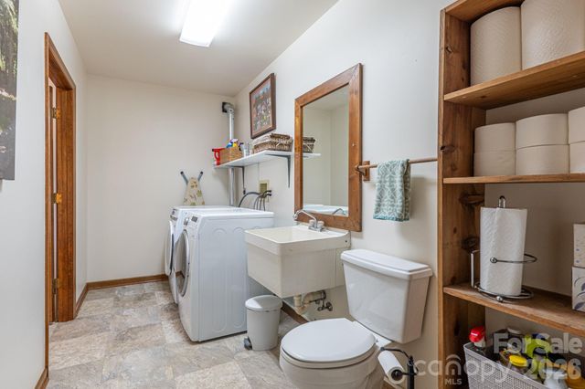 39 Red Oak Lane, Alexander, NC 28701