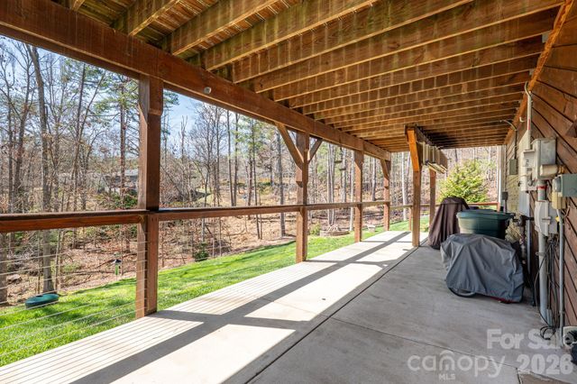 39 Red Oak Lane, Alexander, NC 28701