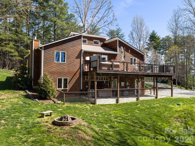 39 Red Oak Lane, Alexander, NC 28701