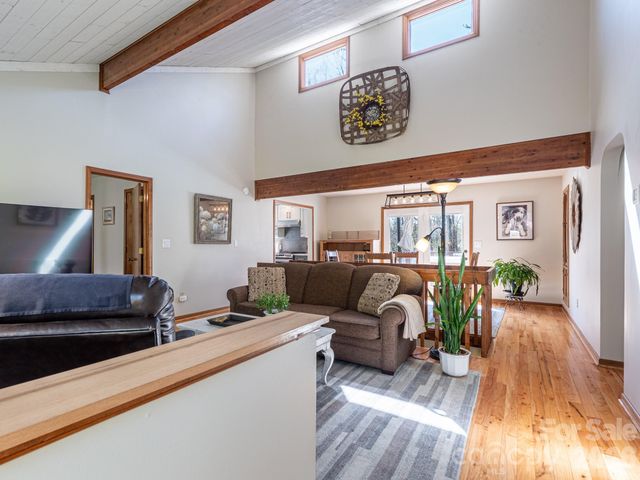 39 Red Oak Lane, Alexander, NC 28701