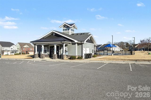 136 Tetcott Street, Mooresville, NC 28115