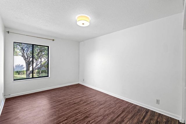 150 Pineview Road C7, Jupiter, FL 33469