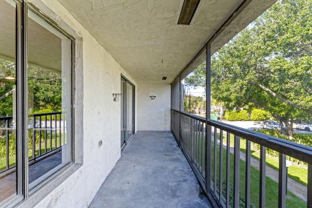 150 Pineview Road C7, Jupiter, FL 33469