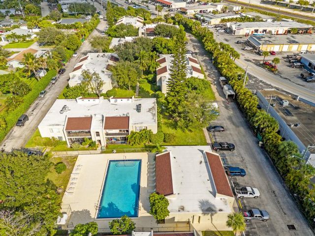 150 Pineview Road C7, Jupiter, FL 33469