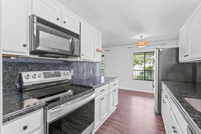 150 Pineview Road C7, Jupiter, FL 33469