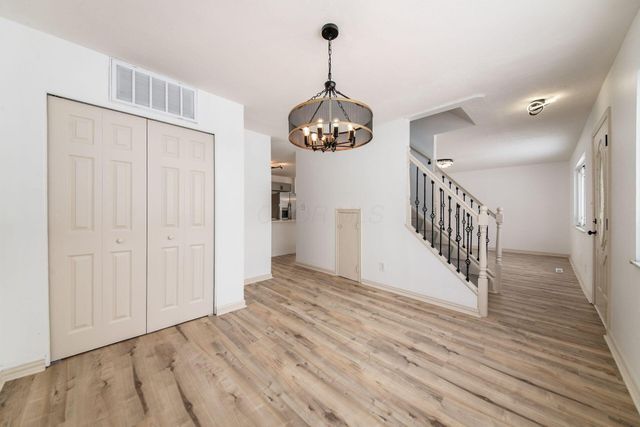 5207 Kornwal Drive, Columbus, OH 43232