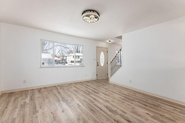 5207 Kornwal Drive, Columbus, OH 43232