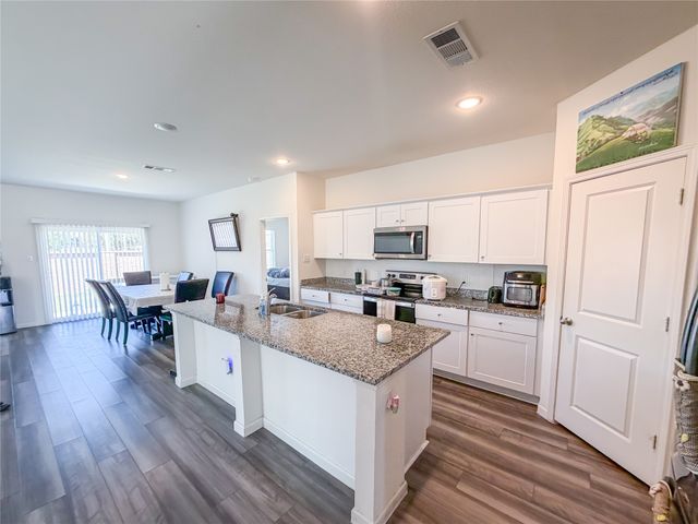 12 Elderbrook Lane, Edgecliff Village, TX 76134