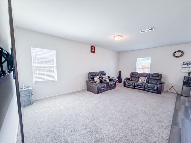 12 Elderbrook Lane, Edgecliff Village, TX 76134